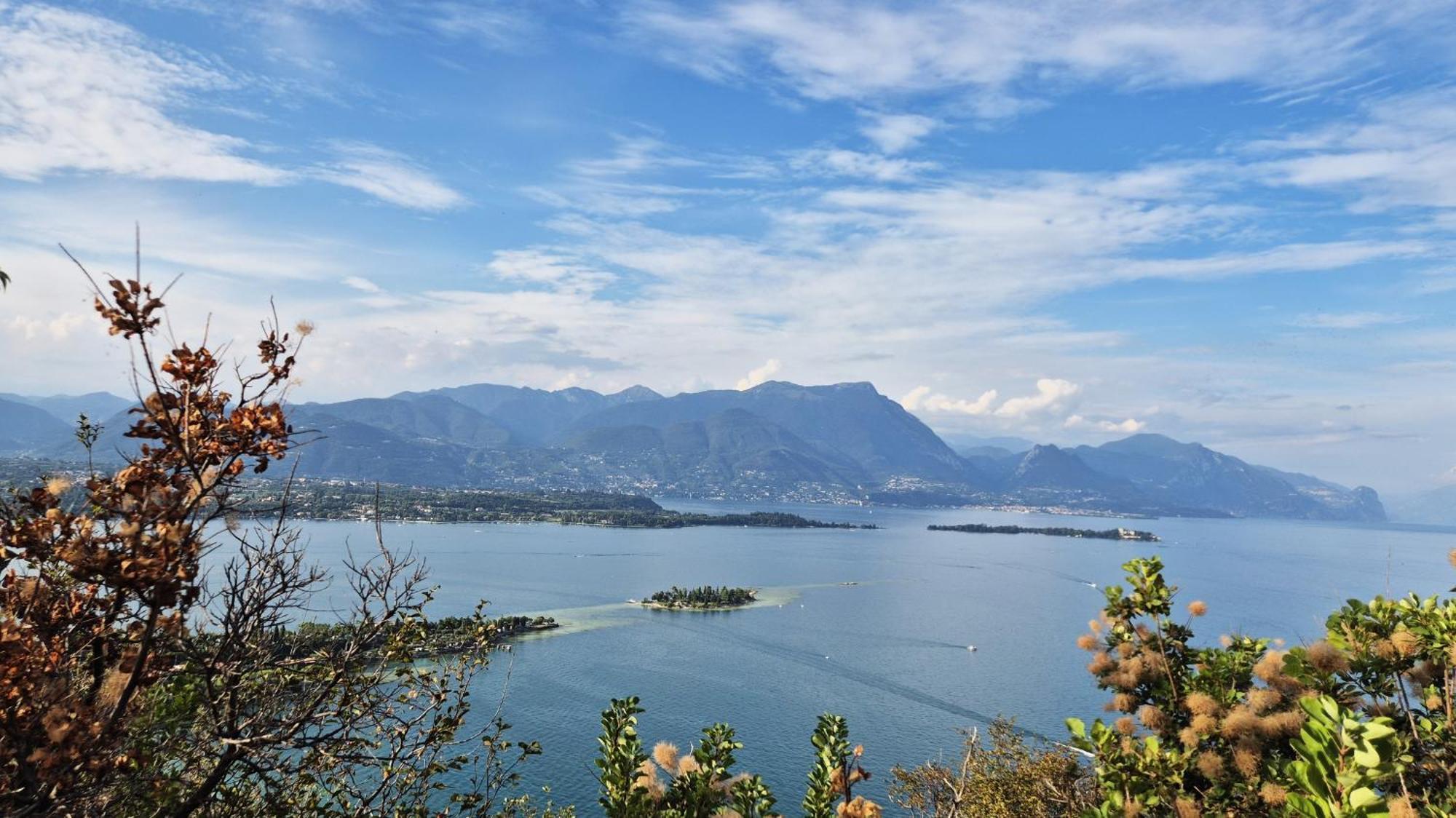 Garda Lake Attic Montinelle Ngoại thất bức ảnh